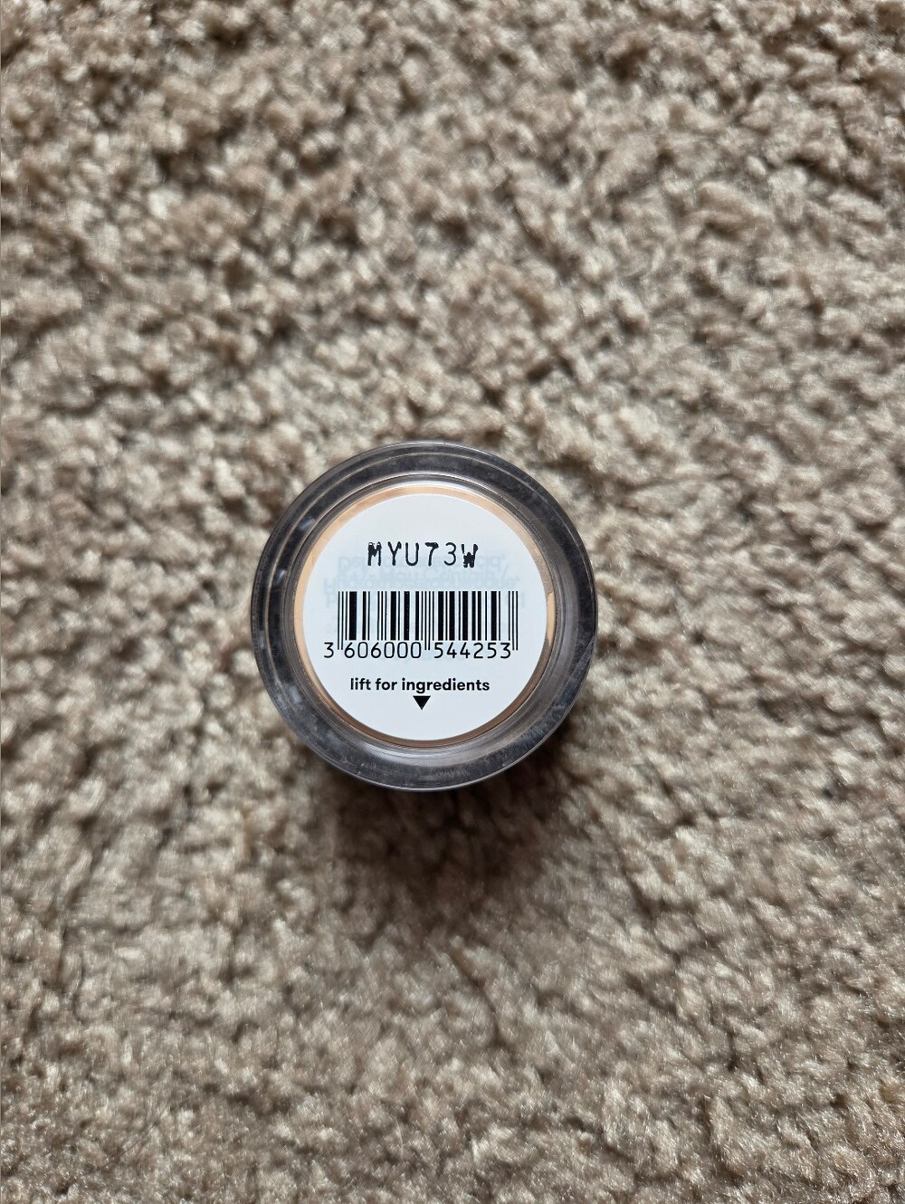 Dermablend Illuminating Banana Powder - Picture 2 of 2
